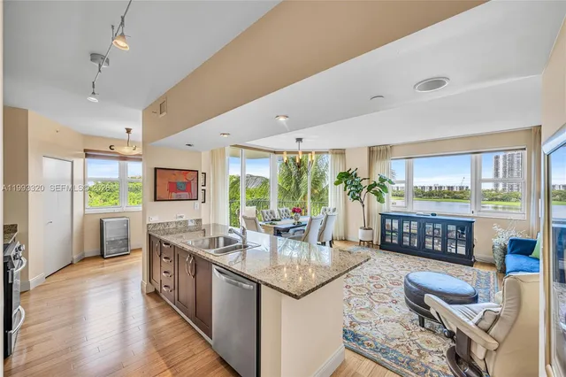 2-bedroom home at 20000 E Country Club Drive #508, Aventura