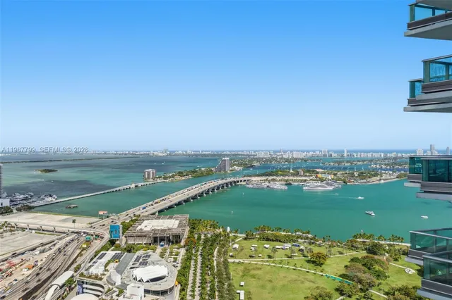 2-bedroom home at 900 Biscayne Boulevard #4308, Miami
