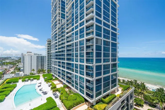 1-bedroom home at 6801 Collins Avenue #1414, Miami Beach