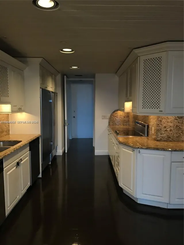 5-bedroom home at 19707 Turnberry Way #TS4, Aventura