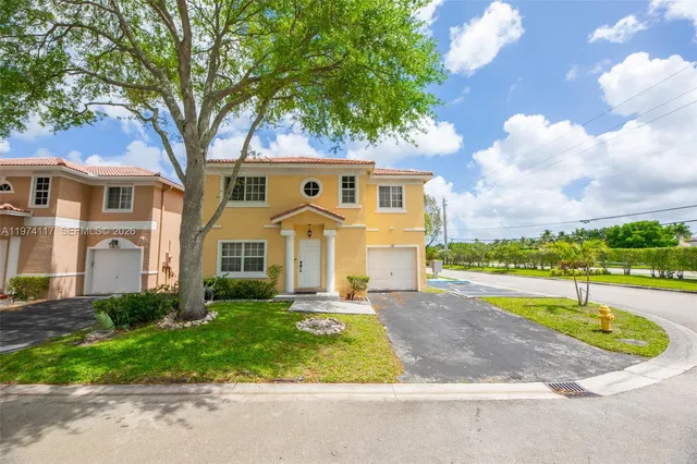 3-bedroom home at 10 NW 110th Avenue, Plantation
