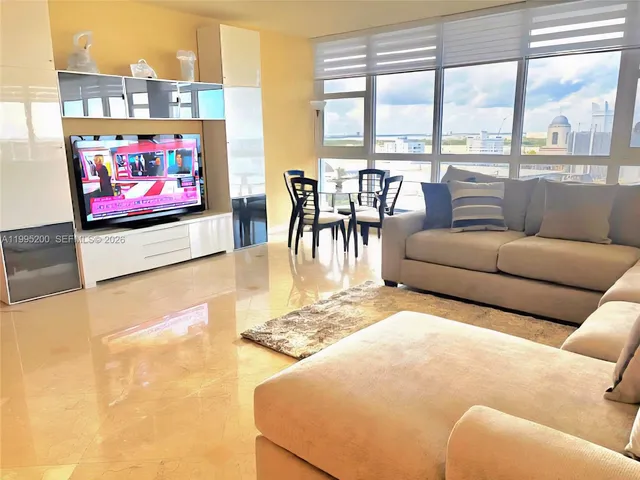 3-bedroom home at 100 Lincoln Road #PH4, Miami Beach