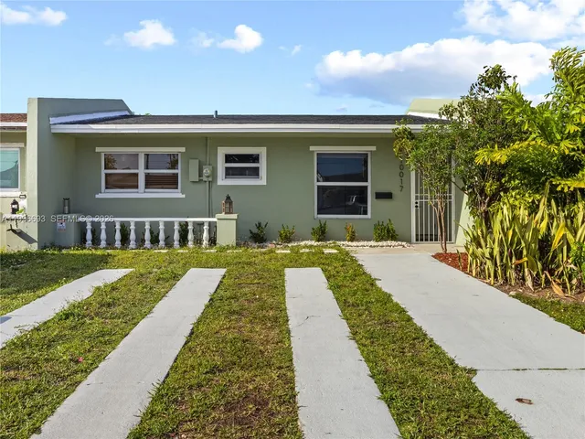 2-bedroom home at 10017 SW 23rd Terrace, Miami