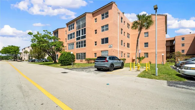 2-bedroom home at 2861 Somerset Drive #301, Lauderdale Lakes