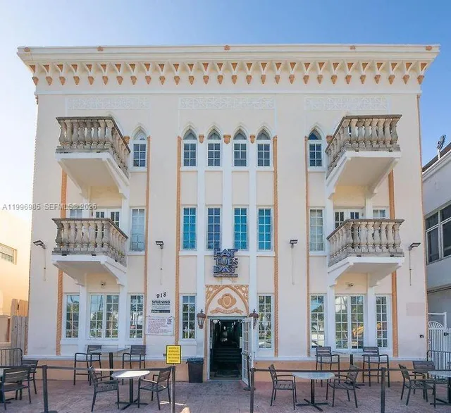 1-bedroom home at 918 Ocean Drive #202, Miami Beach