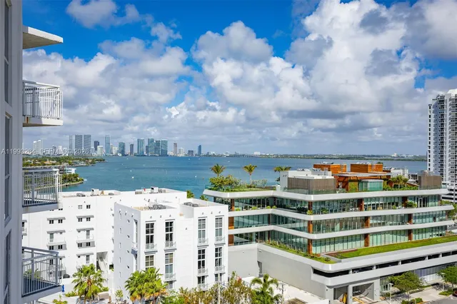 2-bedroom home at 1688 W Ave 1205 #1205, Miami Beach
