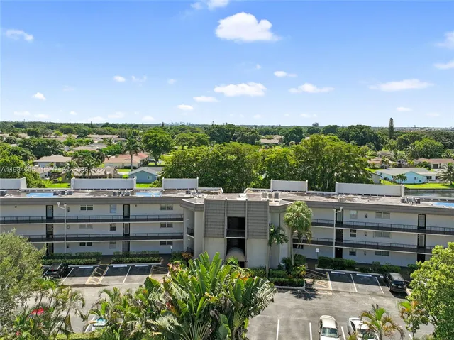 1-bedroom home at 9330 Lime Bay Boulevard #209, Tamarac