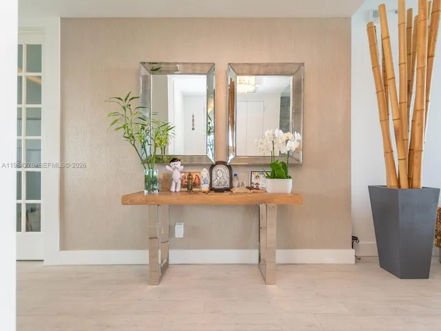 4-bedroom home at 1300 Brickell Bay Drive #3804, Miami