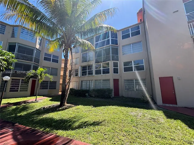 1-bedroom home at 1501 NE 191st Street #C211, Miami