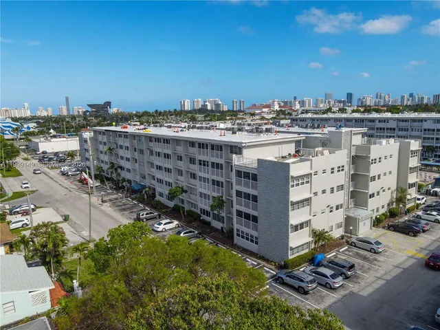 2-bedroom home at 330 SE 2nd Street #405F, Hallandale Beach