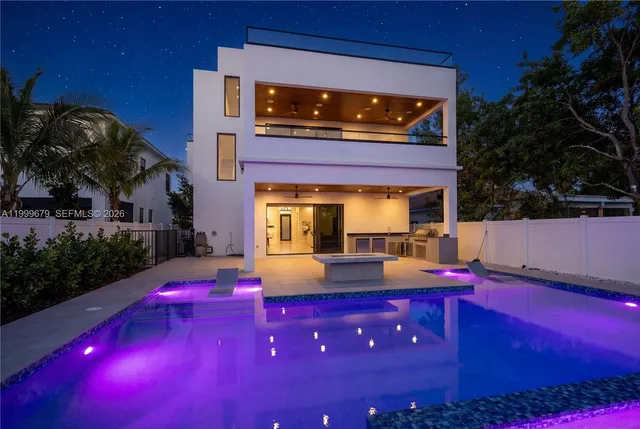 5-bedroom home at 2613 Center Avenue, Fort Lauderdale