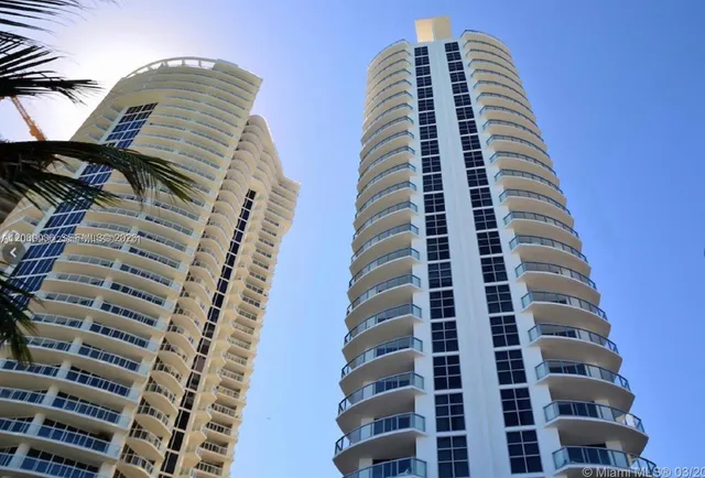 2-bedroom home at 18683 Collins Avenue #508, Sunny Isles Beach