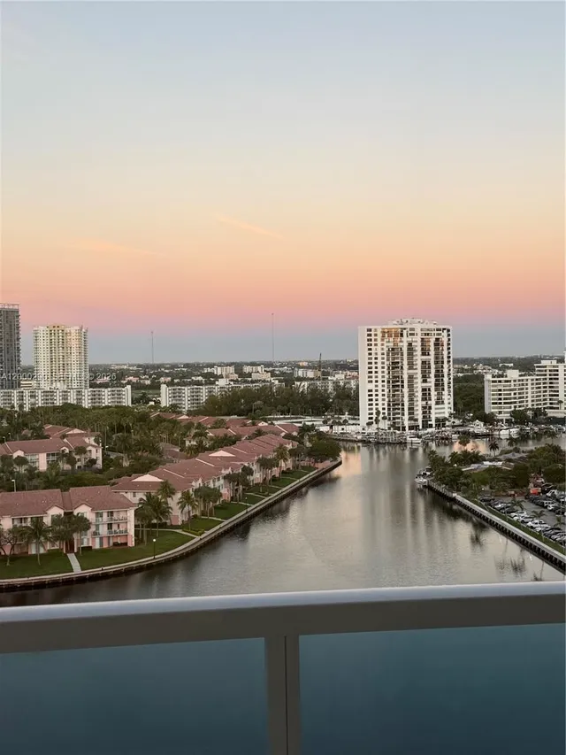 1-bedroom home at 3800 S Ocean Drive #1623, Hollywood