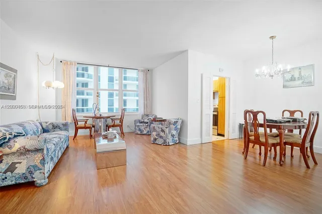 1-bedroom home at 4747 Collins Avenue #1108, Miami Beach