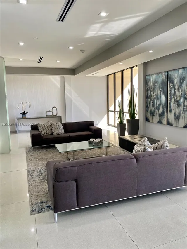 2-bedroom home at 20379 W Country Club Drive #PH40, Aventura