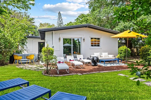 3-bedroom home at 2860 SW 13th Court, Fort Lauderdale
