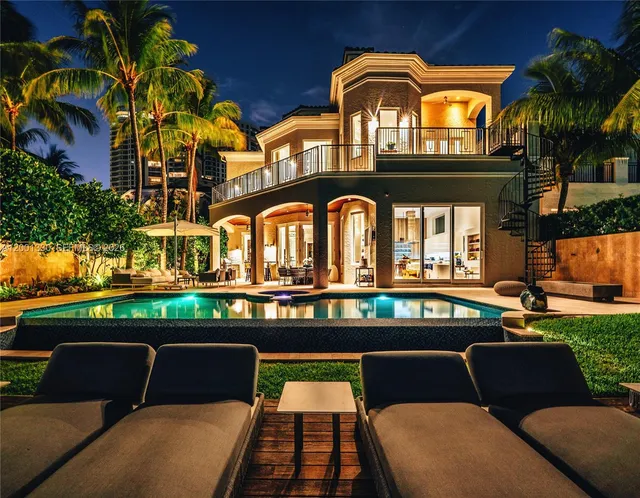 6-bedroom home at 3916 Island Estates Drive, Aventura