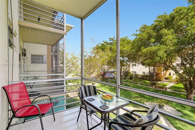 1-bedroom home at 16801 NE 13th Avenue #206, Miami