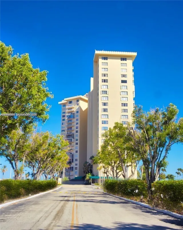 2-bedroom home at 11111 Biscayne Boulevard #18E, Miami