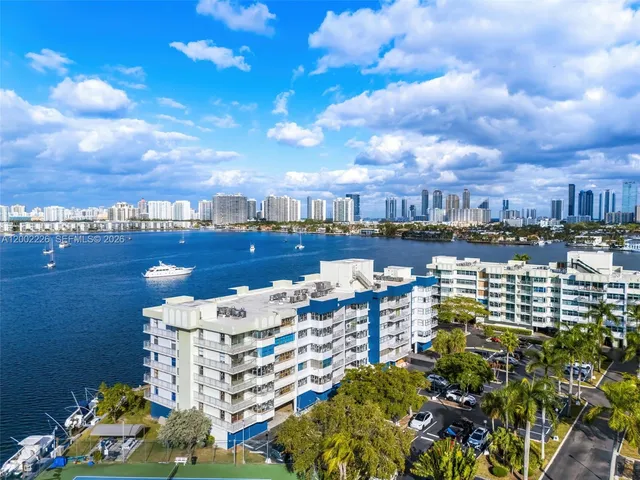 2-bedroom home at 16546 NE 26th Avenue #3J, North Miami Beach