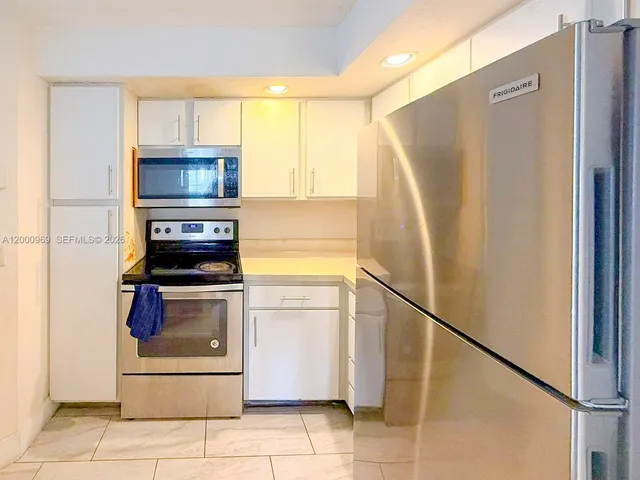 2-bedroom home at 3440 N Pinewalk Drive #N 518, Margate