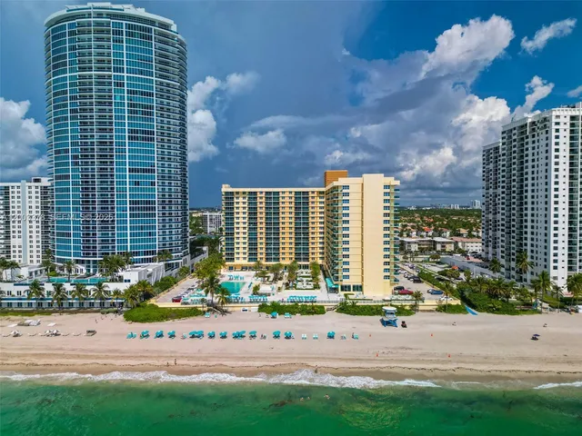 2-bedroom home at 2501 S Ocean Drive #536, Hollywood