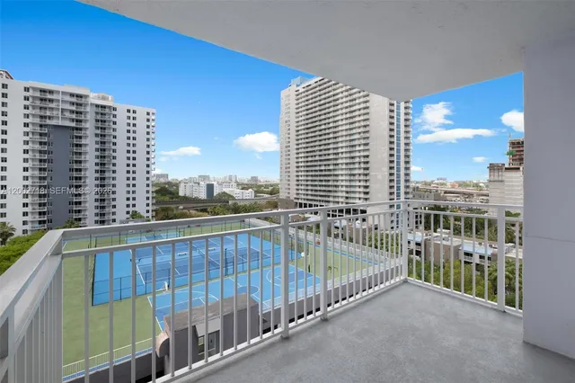 2-bedroom home at 800 N Miami Avenue #E1110, Miami