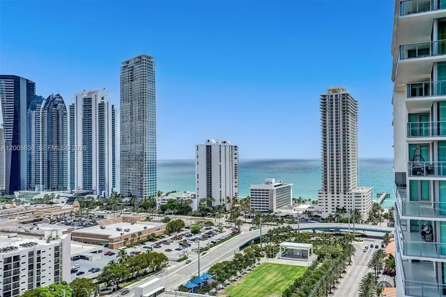 3-bedroom home at 330 Sunny Isles Boulevard #52207, Sunny Isles Beach