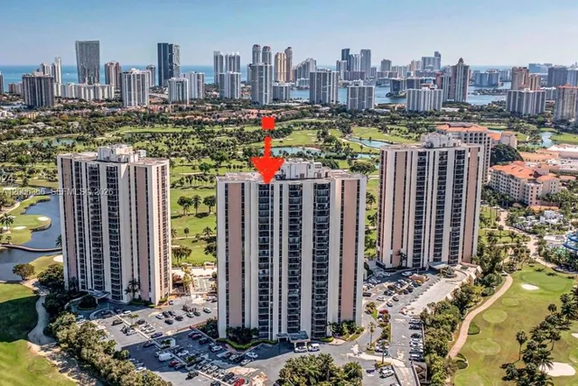 2-bedroom home at 20301 W Country Club Drive #PH22, Aventura