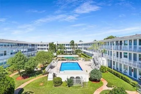 1-bedroom home at 15610 NE 6th Avenue #18C, Miami