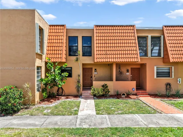 3-bedroom home at 1541 NW 92nd Avenue #186, Pembroke Pines