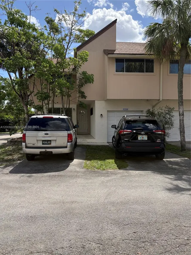 4-bedroom home at 8208 NW 9th Court #1, Plantation