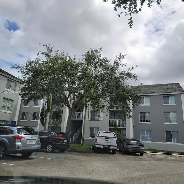 3-bedroom home at 711 SW 111th Way #301, Pembroke Pines