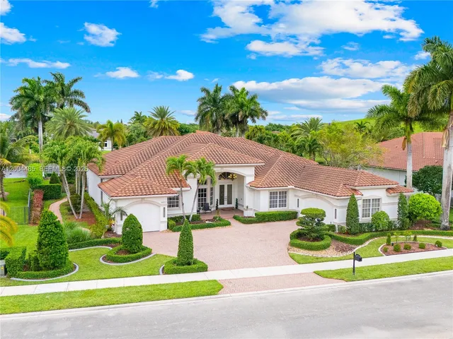 6-bedroom home at 14857 SW 38th Street, Davie
