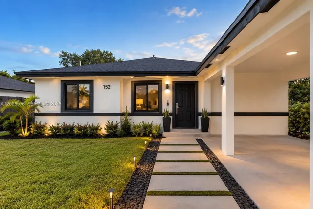 4-bedroom home at 152 NW 18 Street, Homestead