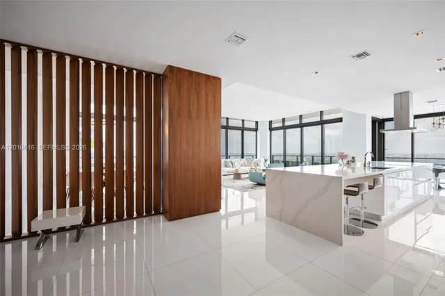 4-bedroom home at 88 SW 7th Street #PH4301, Miami