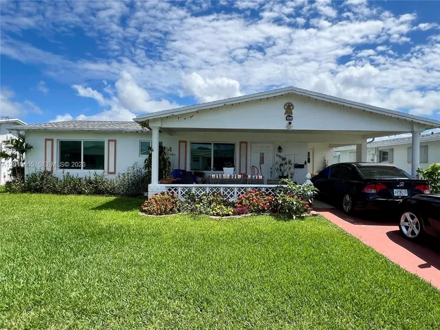 2-bedroom home at 6800 NW 15th Street, Margate