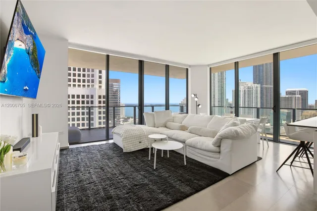 2-bedroom home at 68 SE 6th Street #2701, Miami
