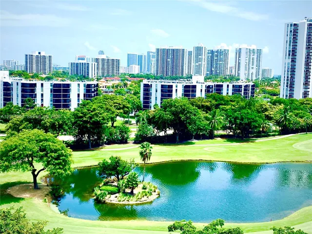 2-bedroom home at 20225 NE 34th Court #1111, Aventura