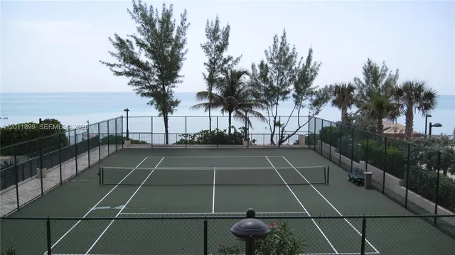 2-bedroom home at 1912 S Ocean Drive #3D, Hallandale Beach
