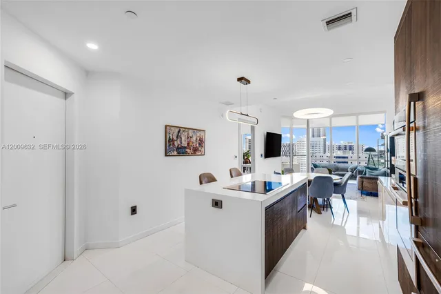 2-bedroom home at 851 NE 1st Avenue #1408, Miami