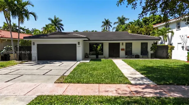 4-bedroom home at 1549 Zuleta Avenue, Coral Gables