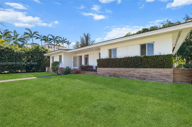 2-bedroom home at 427 Grand Concourse, Miami Shores