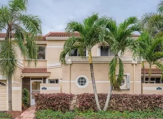 3-bedroom home at 3427 Deer Creek Palladian Circle, Deerfield Beach