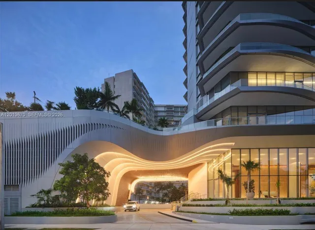 5-bedroom home at 175 SE 25th Road #4202, Miami