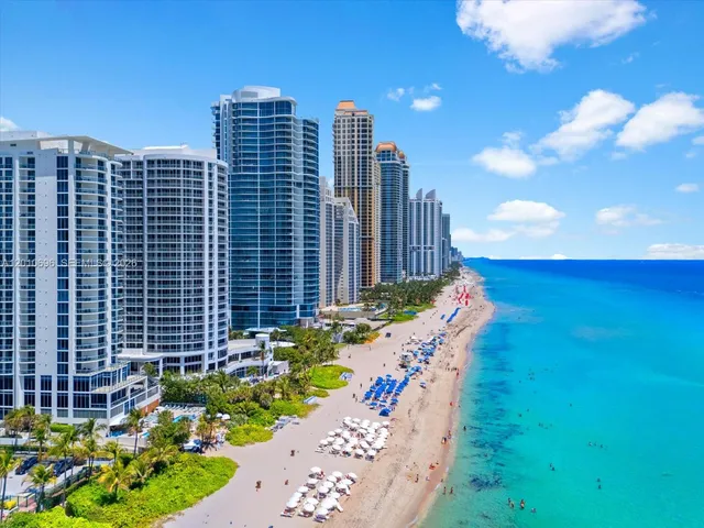 3-bedroom home at 17375 Collins Avenue #1508, Sunny Isles Beach