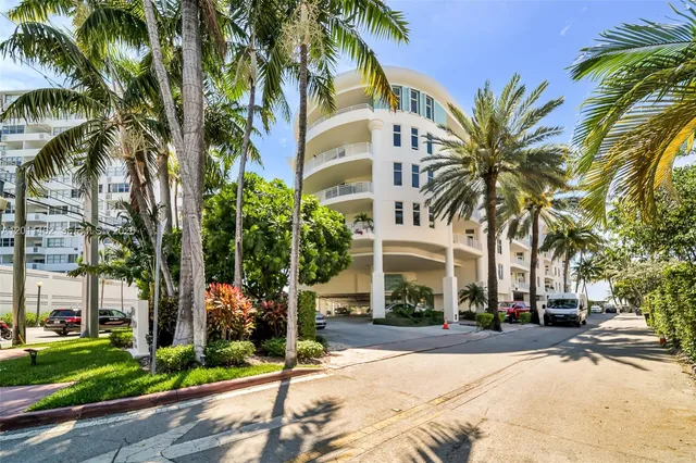 1-bedroom home at 1 Century Lane #603, Miami Beach