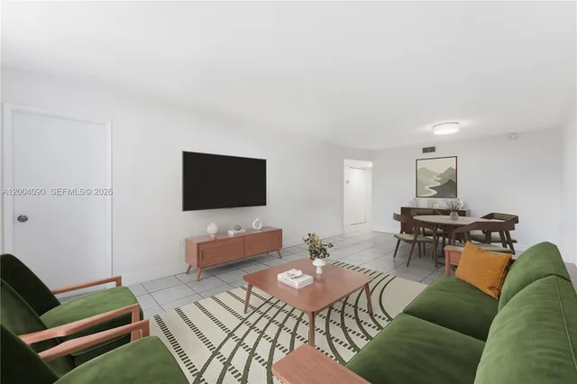 2-bedroom home at 10852 N Kendall Drive #312, Miami