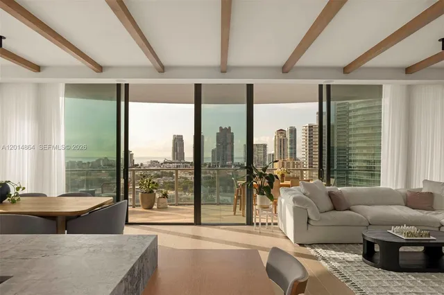 3-bedroom home at 500 Alton Road #1601, Miami Beach