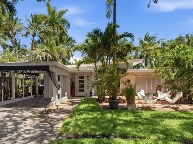 2-bedroom home at 636 NE 17th Terrace, Fort Lauderdale